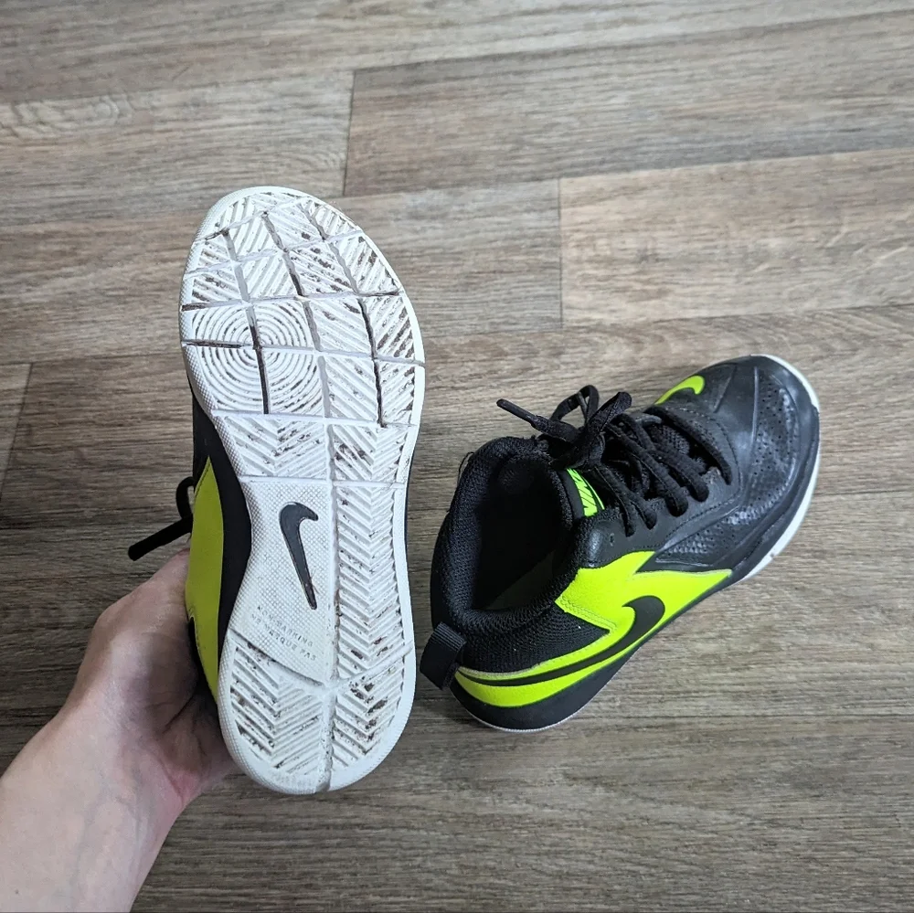 Nike Hustle D7 Kids Youth Basketball Sneakers Shoe Size 12.5C